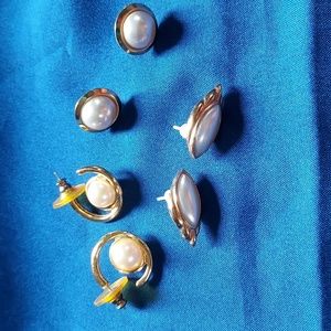 Simulated pearl earrings